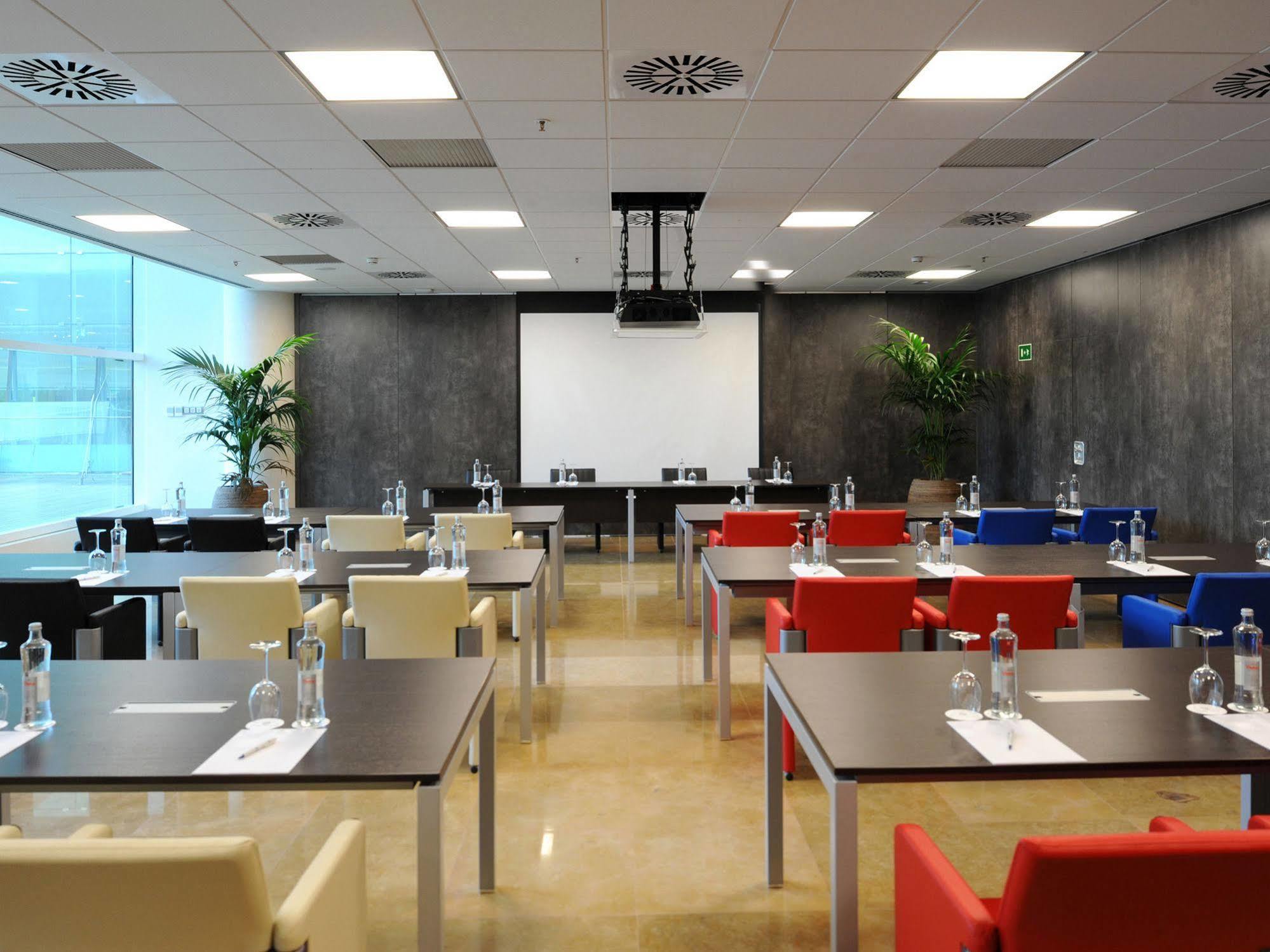 Air Rooms Barcelona Airport By Premium Traveller El Prat de Llobregat Exterior foto